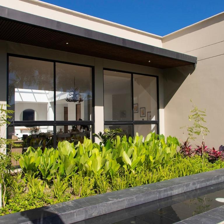 Villa with Pool, Jacuzzi, and Nature - Villa - 53