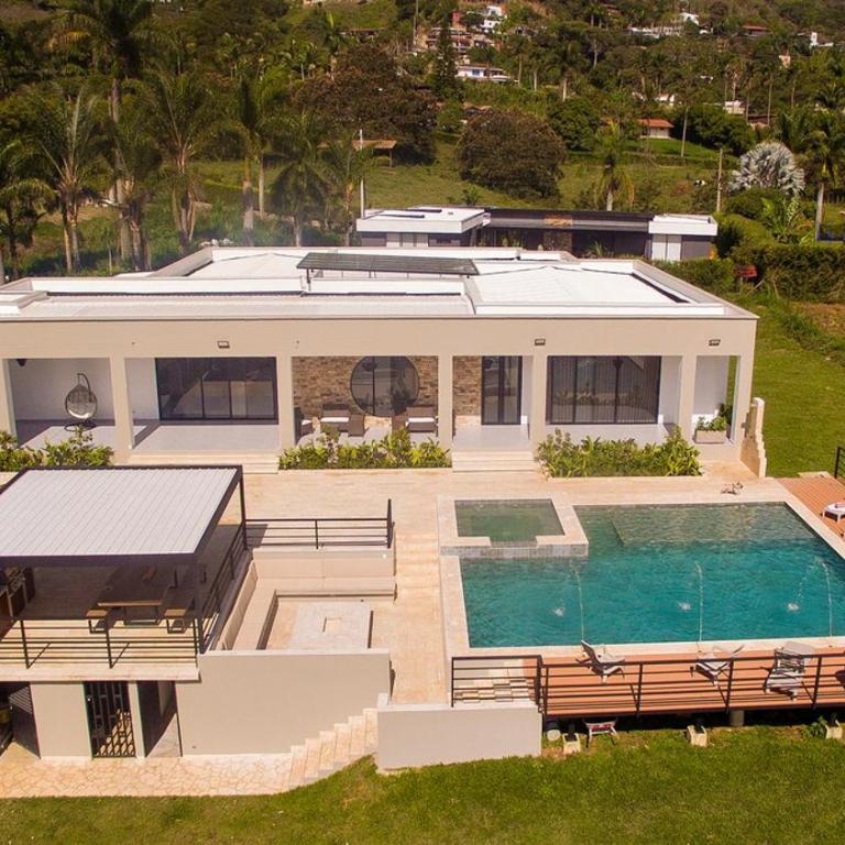 Villa with Pool, Jacuzzi, and Nature - Villa - 80
