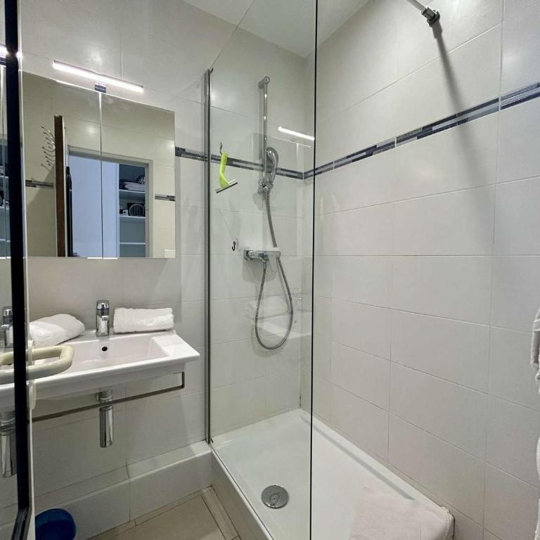 Studio moderne, 2 couchages, climatisé avec parking à Villeneuve Loubet Plage - FR-1-252A-19 - Apartment (2 Erwachsene) - 11