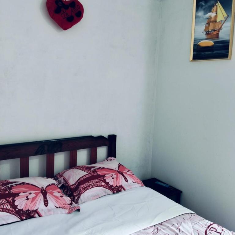 Alojamiento Santo Domingo - Huarmey - Habitación Doble con baño privado - 2 camas - 12