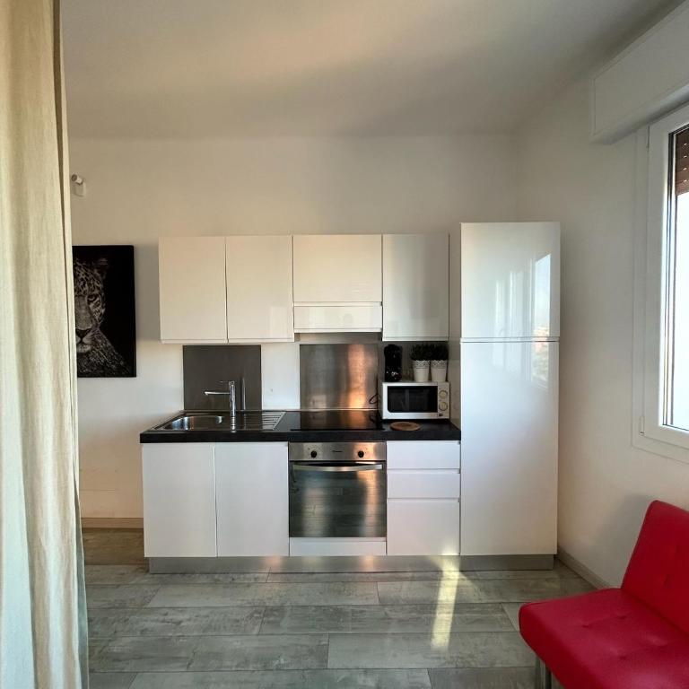 Stayinbologna 3 - Appartamento con Balcone - 10