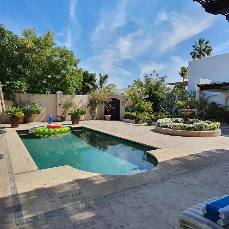 Beach 5 min walk - Private Casa Shona 5 Bedroom - Five-Bedroom House - 1