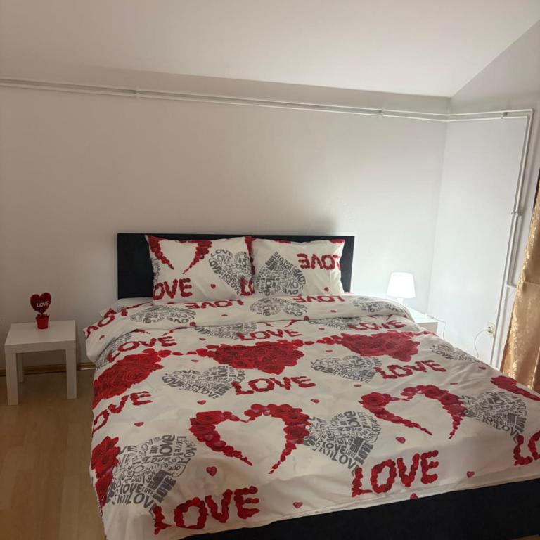Sunny two bedroom in Rakovica - Apartman sa 2 Spavaće Sobe i Balkonom - 6
