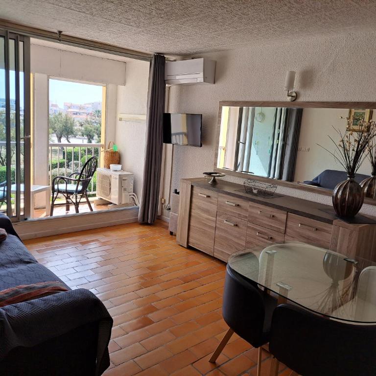 Plein Sud, Studio vue mer, parking, clim - One-Bedroom Apartment - 12