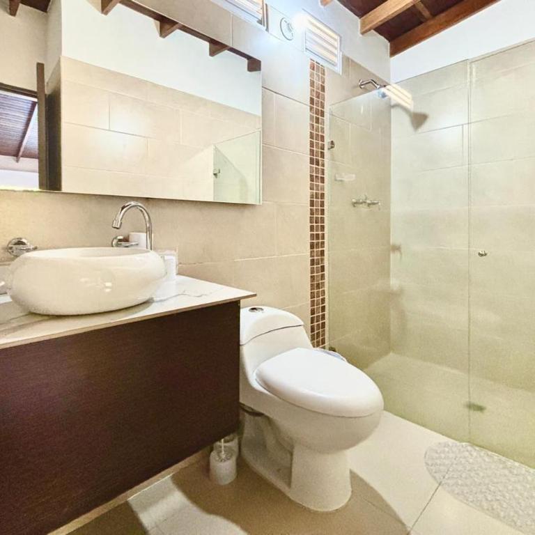 Apartaestudio en Laureles-plaza mayor-Av 33-laundry-wifi - Studio - 2