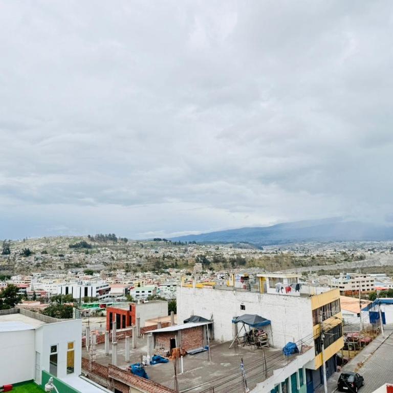 Suite matrimonial en el centro de Ambato - One-Bedroom Apartment - 2