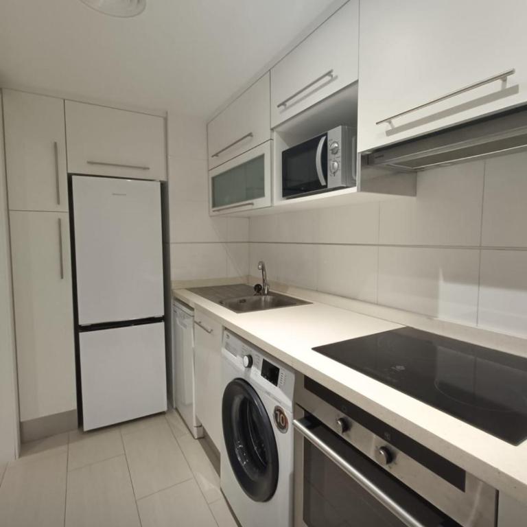 Albir Beach Apt - One-Bedroom Apartment - 26