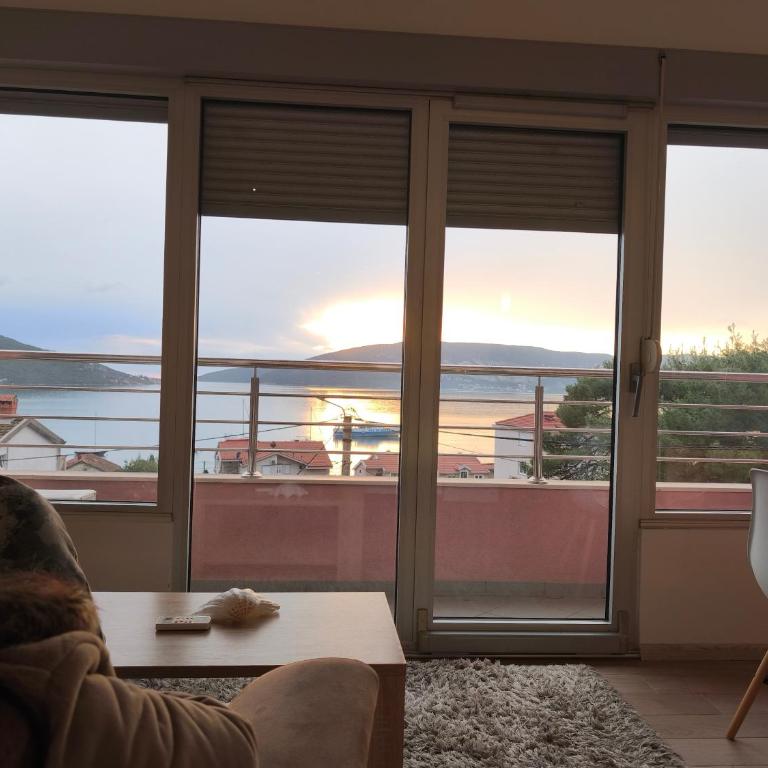 Sunny Side Up Apartment - One-Bedroom Apartment - 2