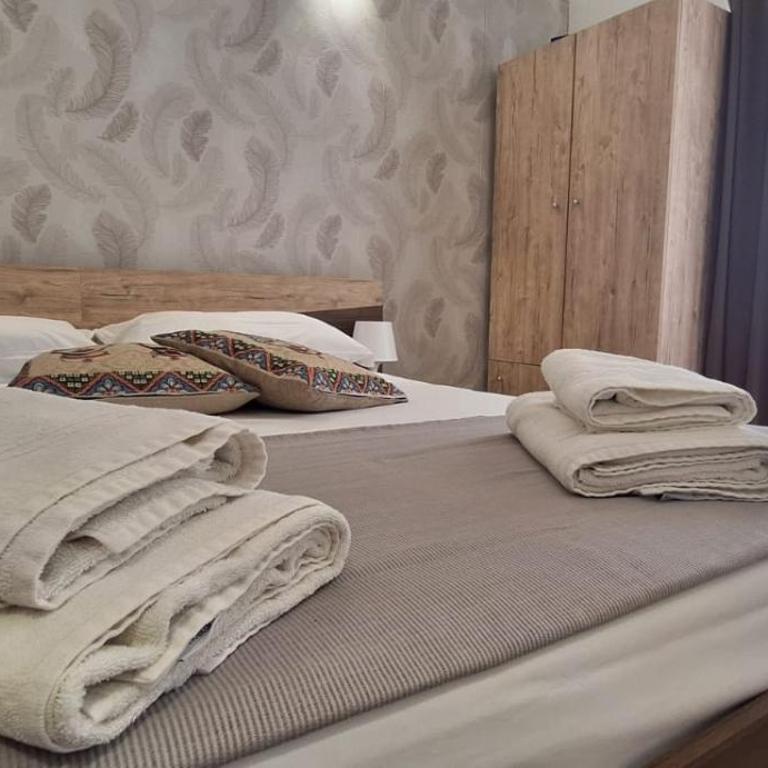 Lilly house - Double Room with Private Bathroom - 11