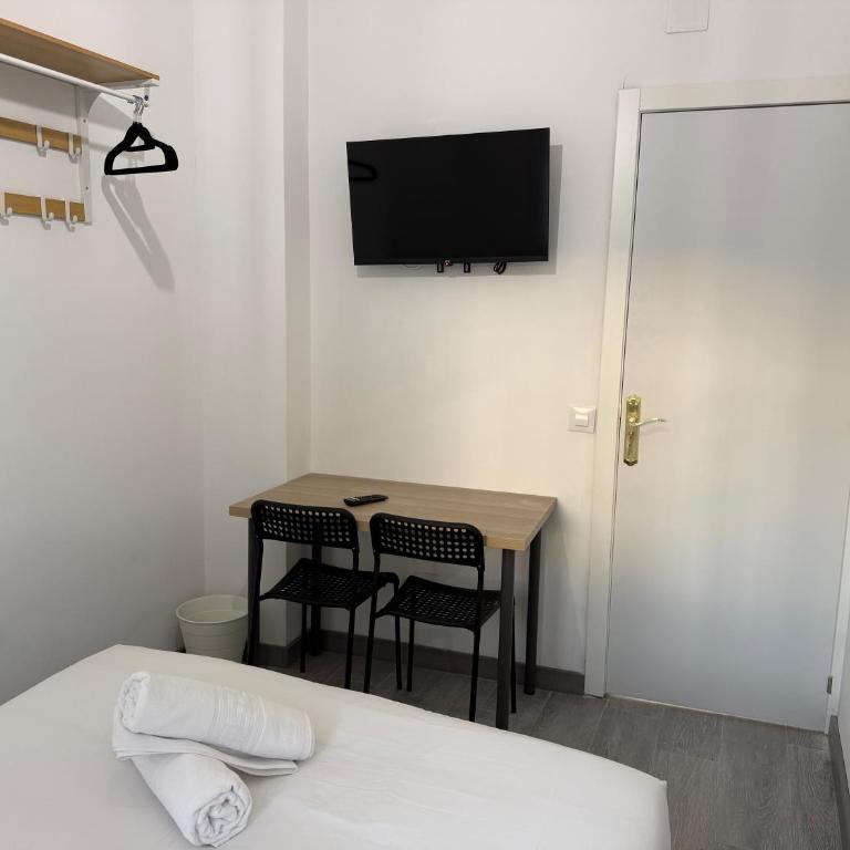 Aliaga Rooms - Estadio Metropolitano - Habitación Deluxe - 2