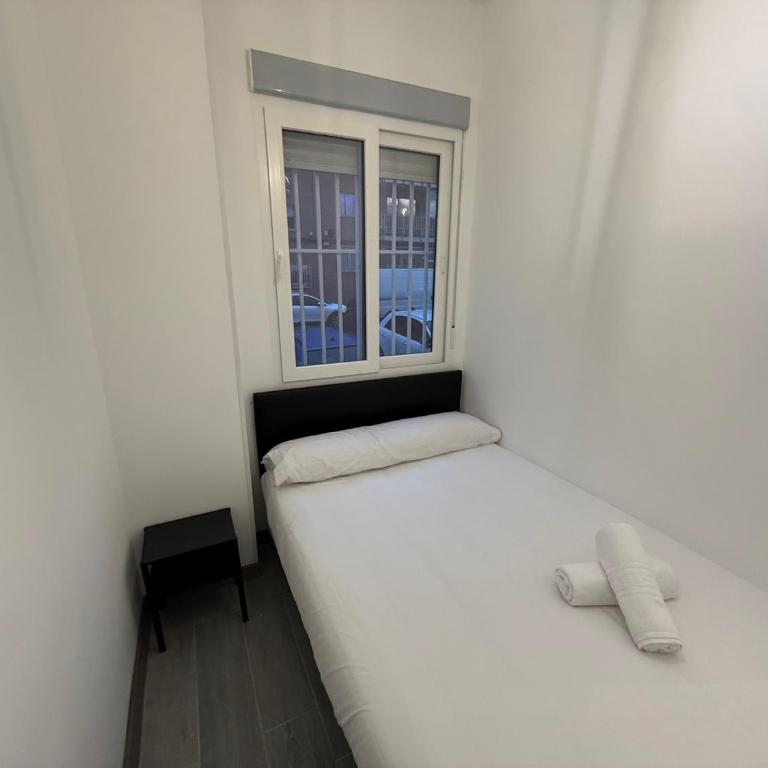 Aliaga Rooms - Estadio Metropolitano - Habitación Deluxe - 3