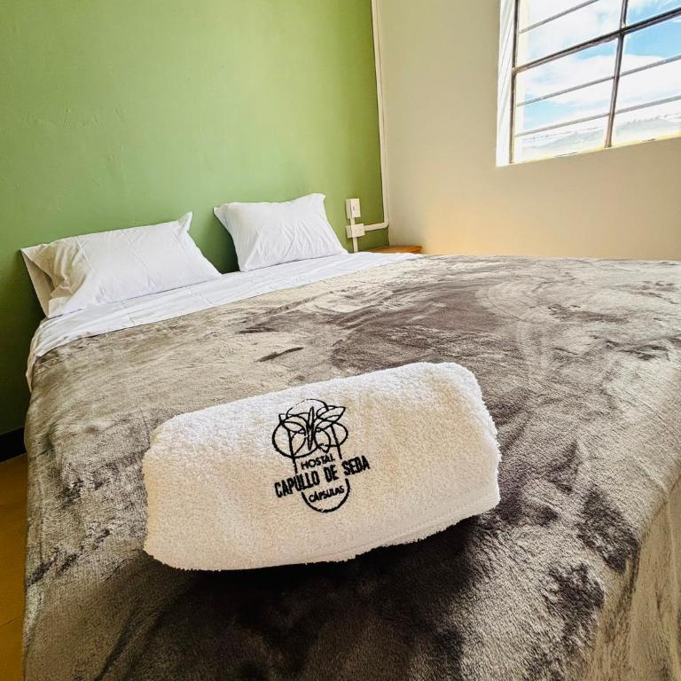 Hostal Capullode Seda - Double Room with Shared Bathroom - 1