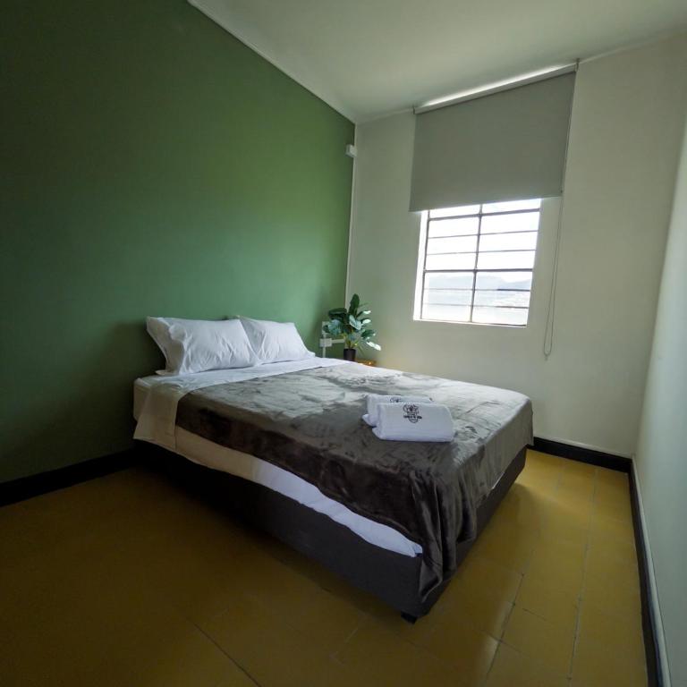 Hostal Capullode Seda - Double Room with Shared Bathroom - 5