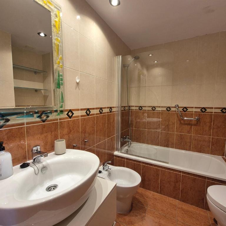 Double Sun Apartment - One-Bedroom Apartment - 11