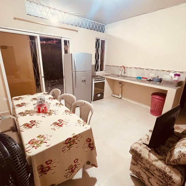 Apt 2 - Three-Bedroom Apartment - 6