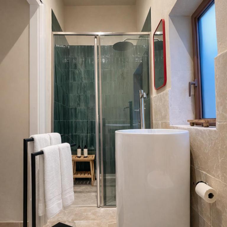 CAVA Urban Relais & Pool - Camera Queen con Vista Giardino - 8