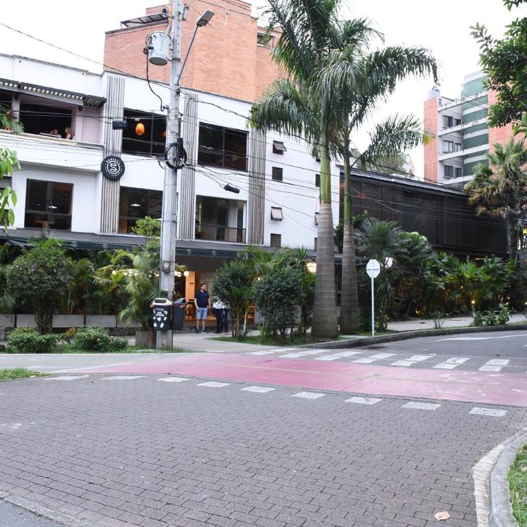 Hermoso Apartaestudio Laureles - One-Bedroom Apartment - 28