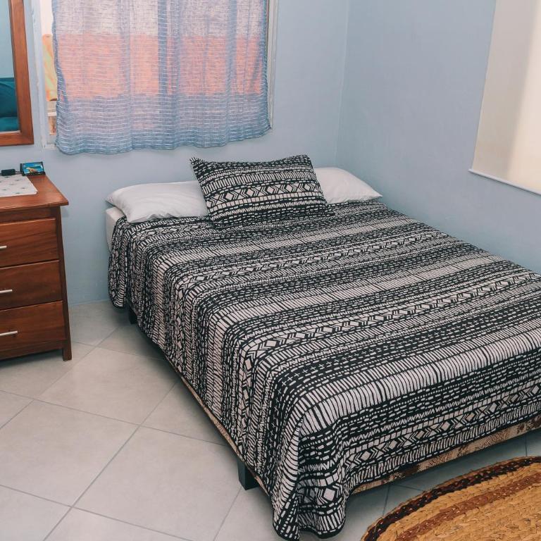 #1 Comoda Habitacion Privada cerca de todo - NO AC - One-Bedroom Apartment - 2
