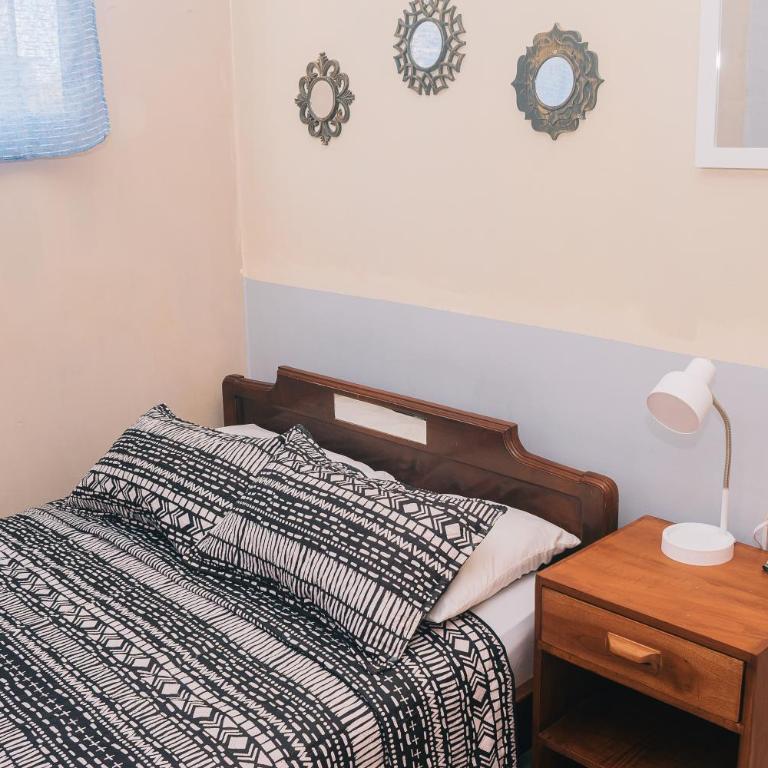 #2 Fresca, Luz Natural y Cerca de Todo 1-2 Personas - NO AC - One-Bedroom Apartment - 3