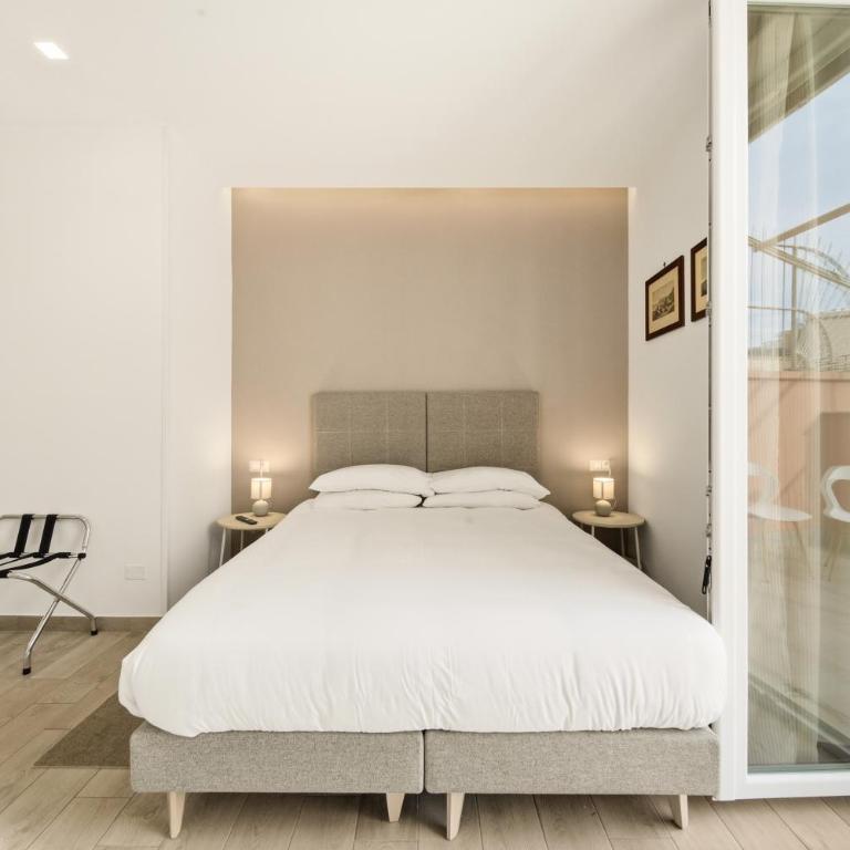 Alpha Domus 15 - Four-Bedroom Luxury Apartment - 42