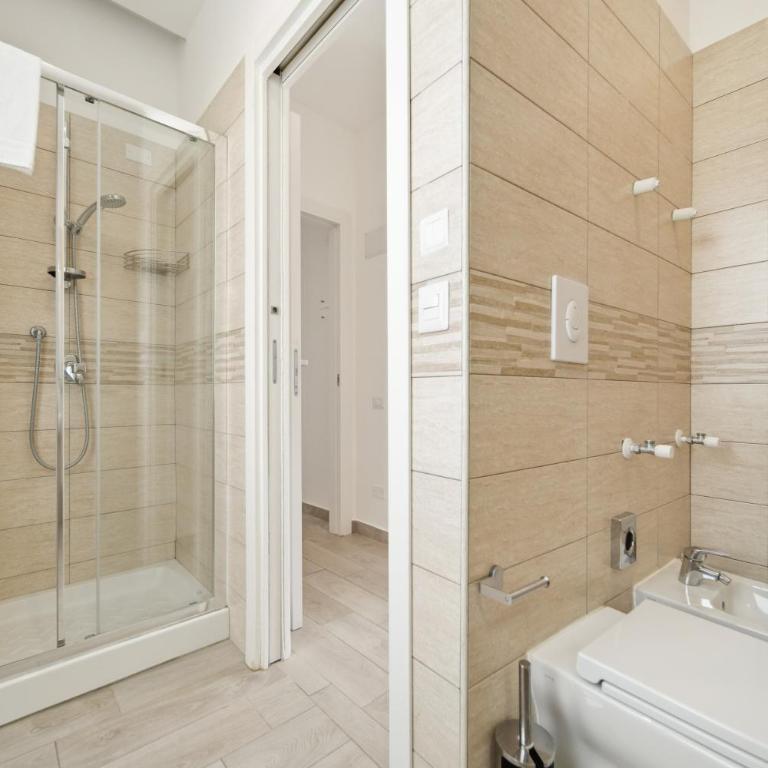 Alpha Domus 15 - Four-Bedroom Luxury Apartment - 43