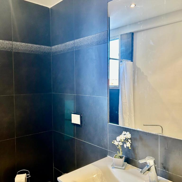 LUXURY APARTMENT between ANTIBS and CROISETTE - Apartamento de 2 dormitorios - 19