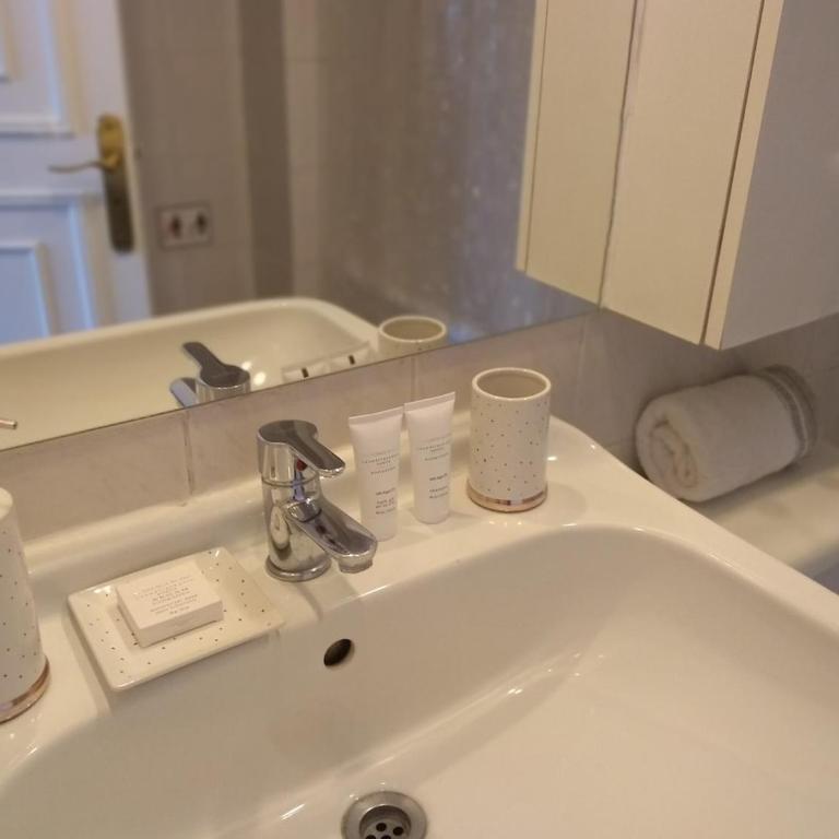Wonderful MUT DEPT Costanera Center El Golf - One-Bedroom Apartment - 11