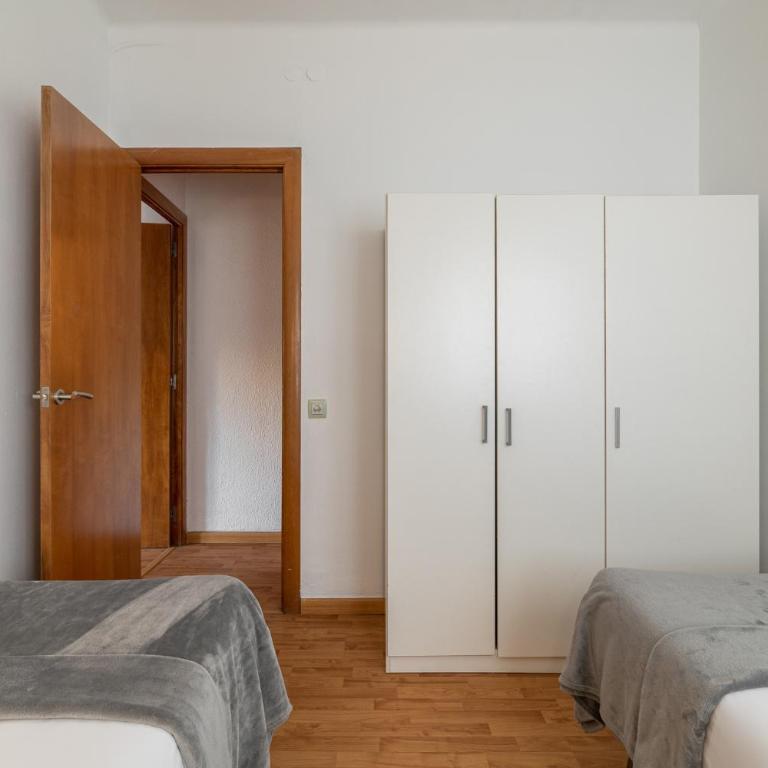 Stay U-nique Apartments Salva II - Three-Bedroom Apartment - 11