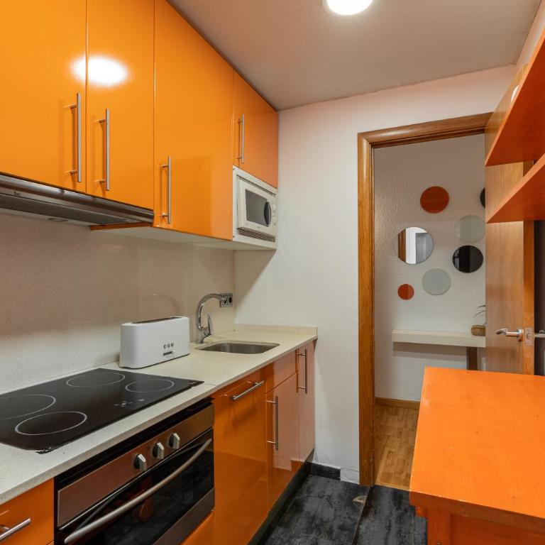 Stay U-nique Apartments Salva II - Three-Bedroom Apartment - 3