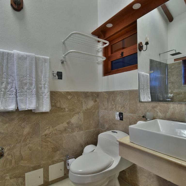 Hotel Campanario Real - Classic Double Room with Balcony - 1