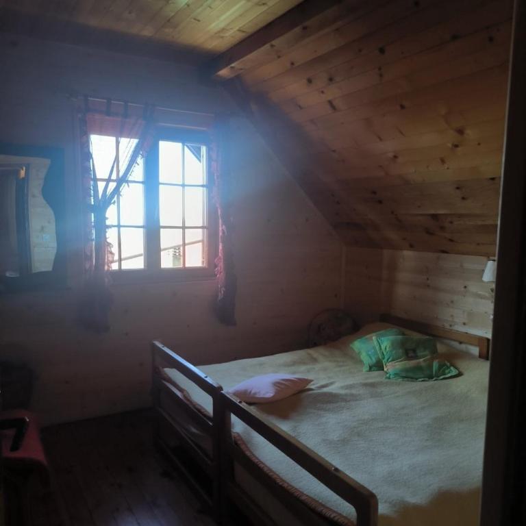 Mountain home Borut - Three-Bedroom Chalet - 3