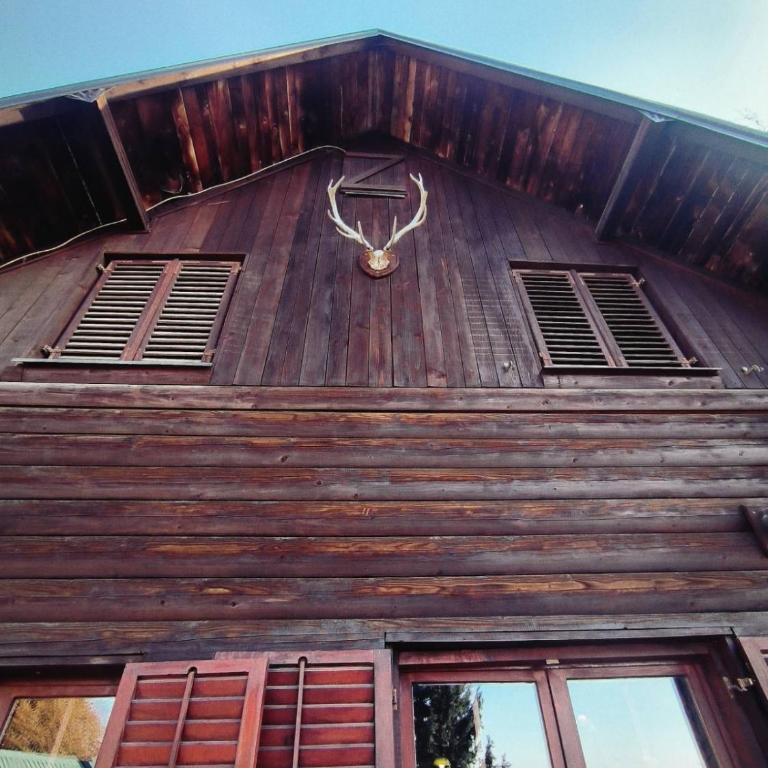 Mountain home Borut - Three-Bedroom Chalet - 19