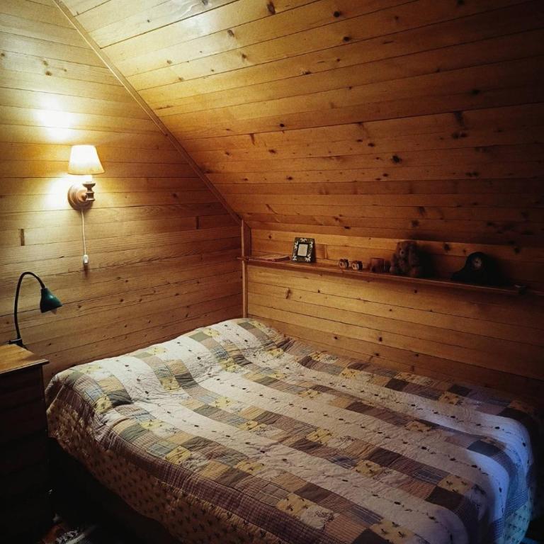 Mountain home Borut - Three-Bedroom Chalet - 21