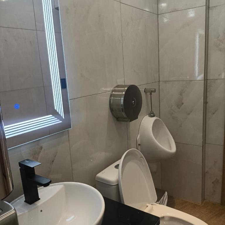 CRIMIg - Two-Bedroom Apartment - 3