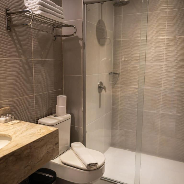 Hotel Le Pelican - Habitación Triple Estándar - 3