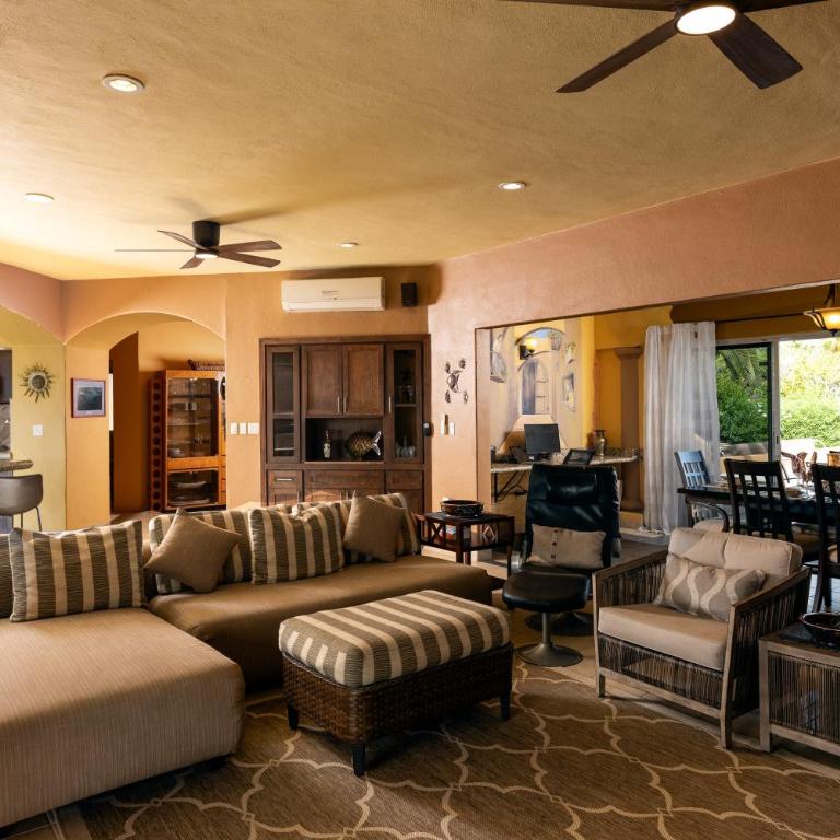 Steps to Sand: Ocean-View Cabo Home w/ Heated Pool - Casa - 5