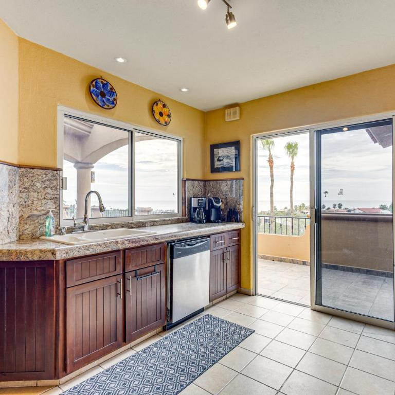 Steps to Sand: Ocean-View Cabo Home w/ Heated Pool - Casa - 9