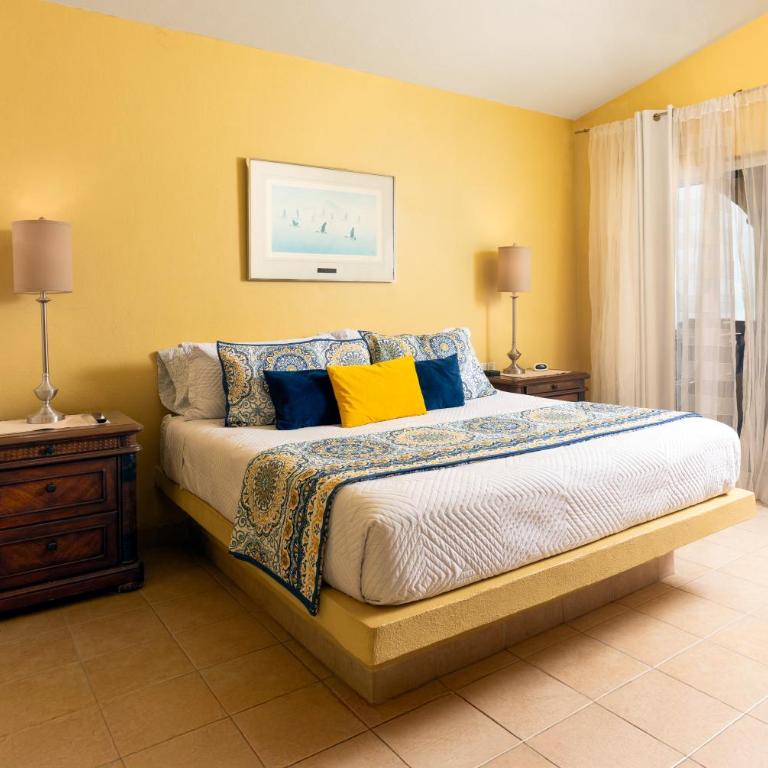 Steps to Sand: Ocean-View Cabo Home w/ Heated Pool - Casa - 10