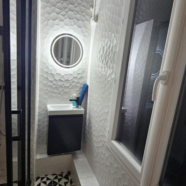 CHARMANT STUDIO EN PLEIN COEUR De PARIS QUARTIER MONTORGUEIL- JARDIN DU PALAIS ROYAL-MUSEE DU LOUVRE - One-Bedroom Apartment - 18