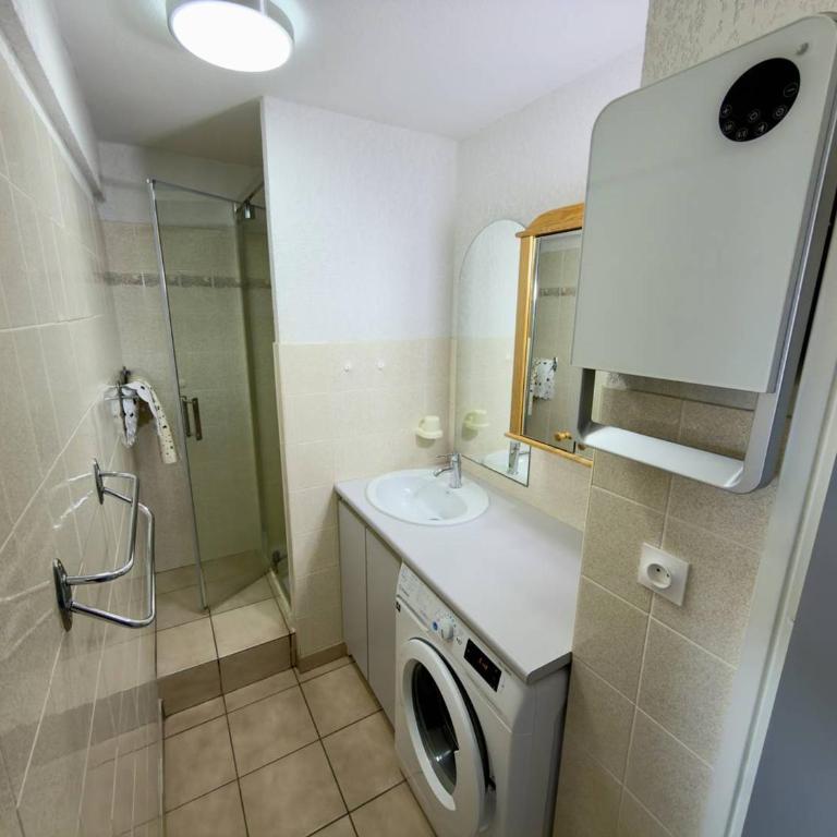 Confortable T2 Mezzanine avec Piscine, Parking, près Plage Argelès-sur-Mer - FR-1-388-250 - Apartamento - 11
