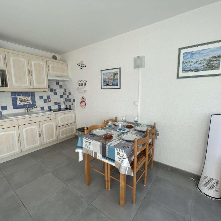 Studio cabine climatisé avec piscine, proche plage - FR-1-250-46 - Apartment - 9