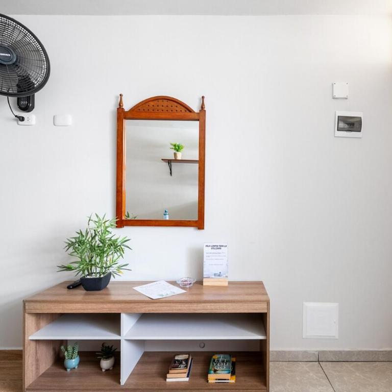 Equipped Loft with Sofa Bed and Balcony - One-Bedroom Apartment - 10