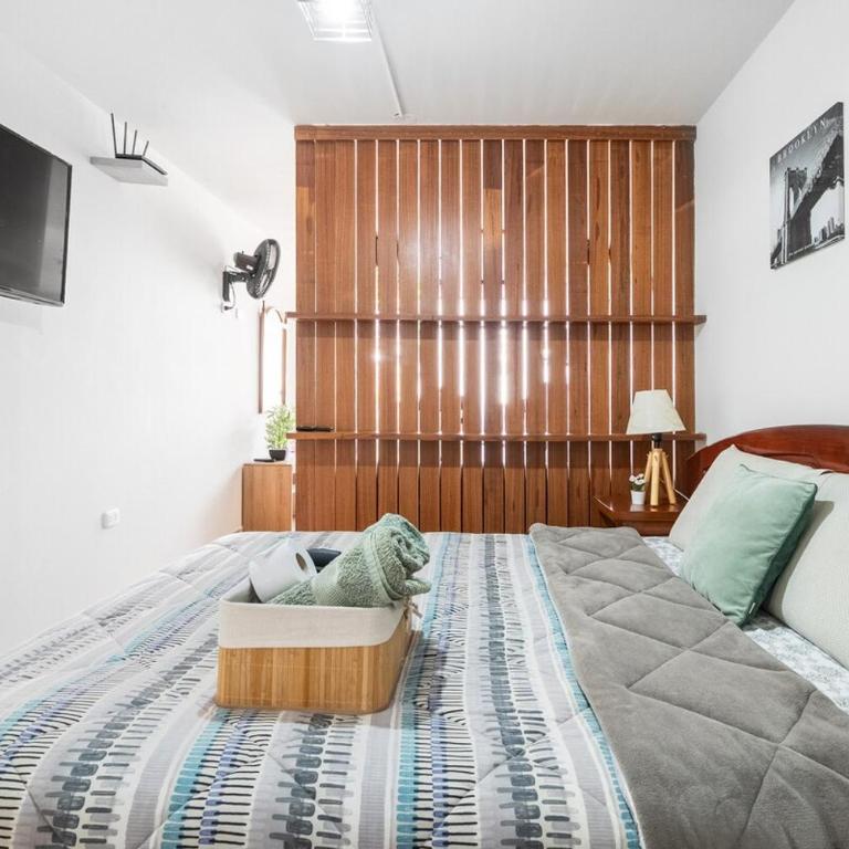 Equipped Loft with Sofa Bed and Balcony - One-Bedroom Apartment - 14