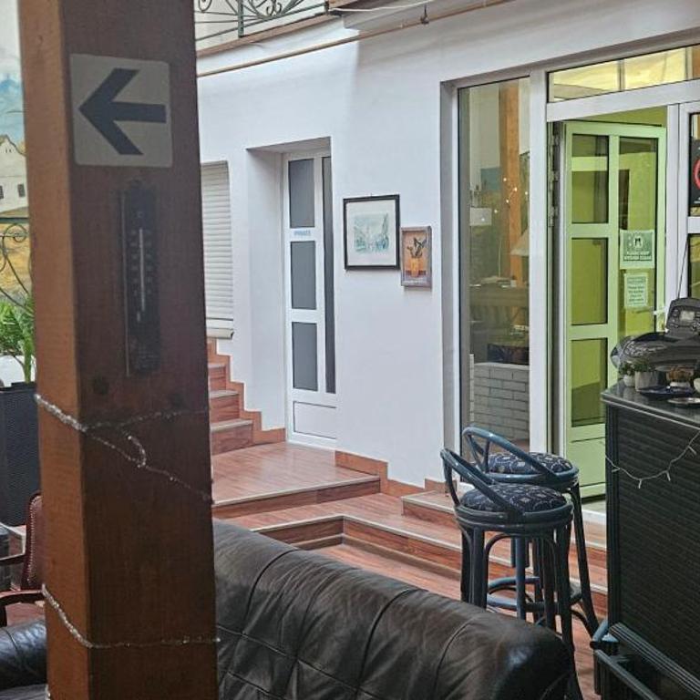 Executive paradise Family and Business Suites - Dvokrevetna Soba sa Bračnim Krevetom i Sopstvenim Kupatilom - 5