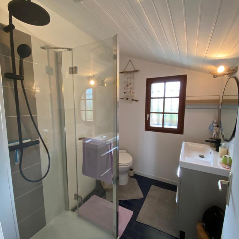 Villa Landaise et sa grande piscine - Four-Bedroom House - 37