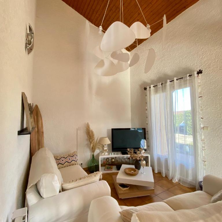 Villa Landaise et sa grande piscine - Four-Bedroom House - 31