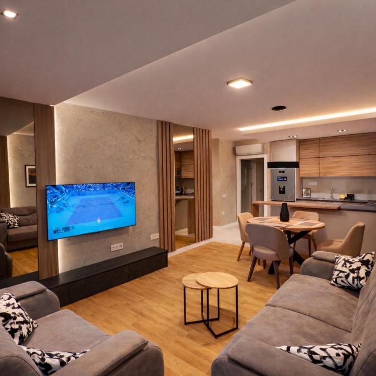 Leo Lux 2 - Two-Bedroom Apartment with Balcony and Terrace - 2