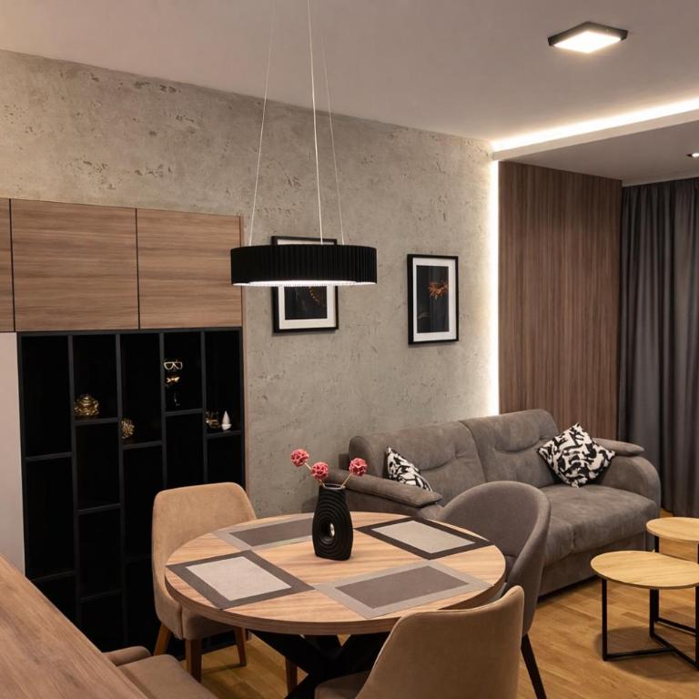 Leo Lux 2 - Two-Bedroom Apartment with Balcony and Terrace - 7