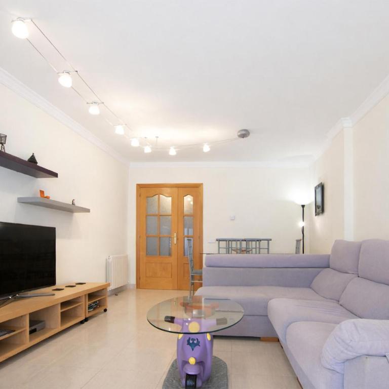 Gorgeous Apartment In Calafell With Swimming Pool - Apartamento de 3 dormitorios - 1