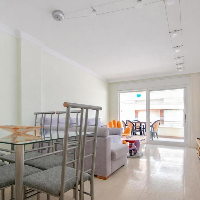 Gorgeous Apartment In Calafell With Swimming Pool - Apartamento de 3 dormitorios - 2